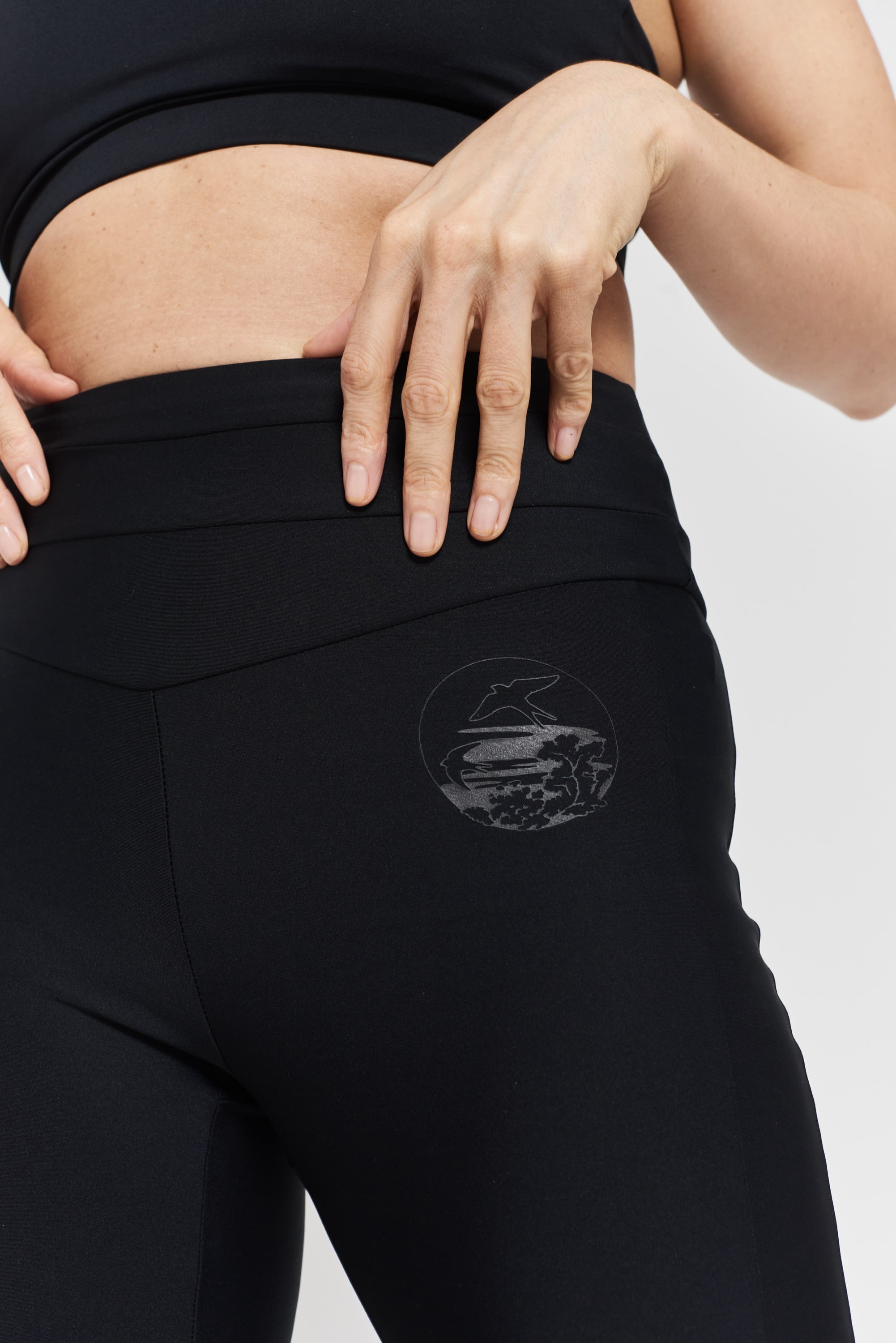 Cycad performance leggings - Volcanic Black