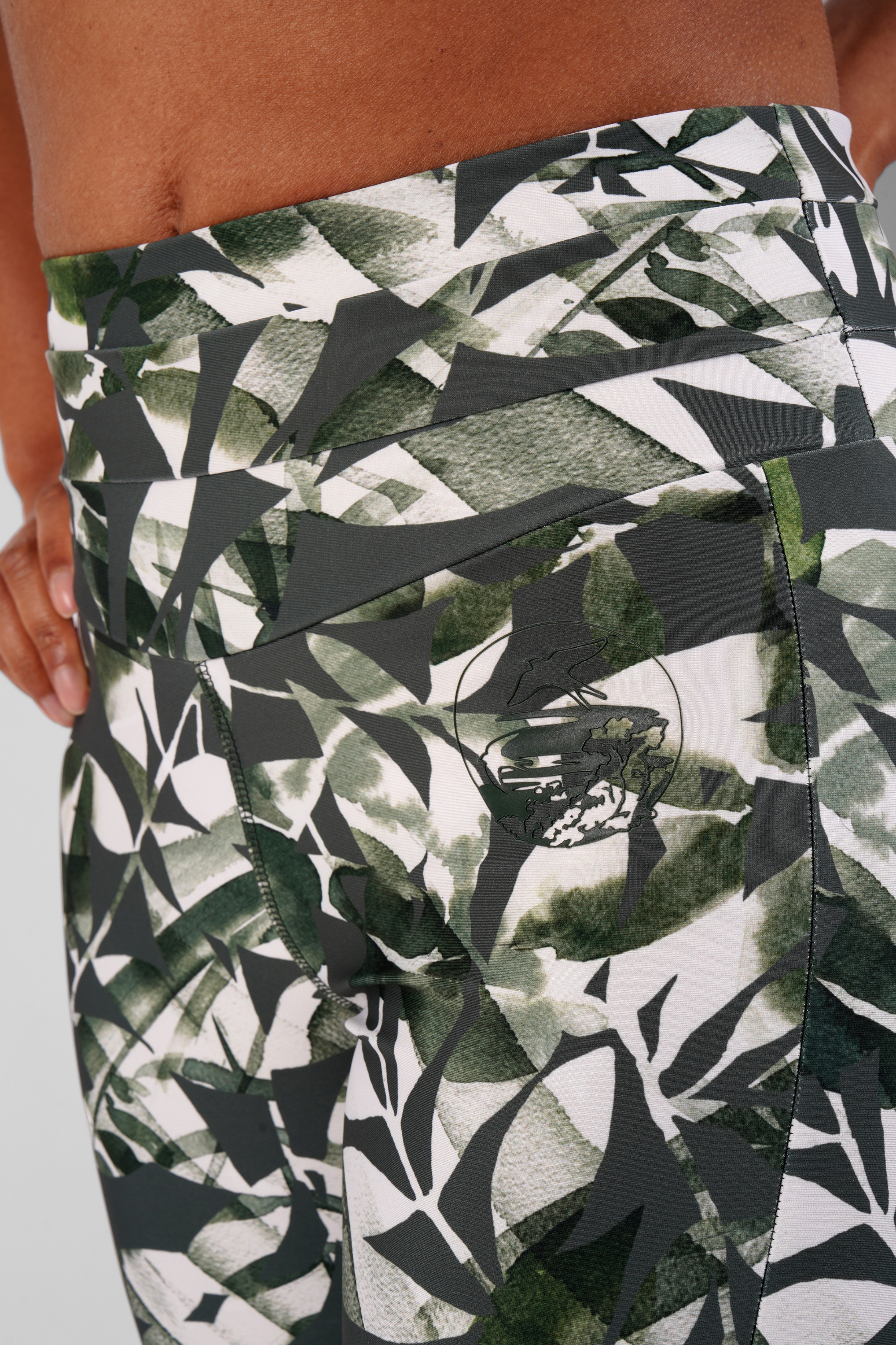Arran performance cycle shorts - Leaf Print