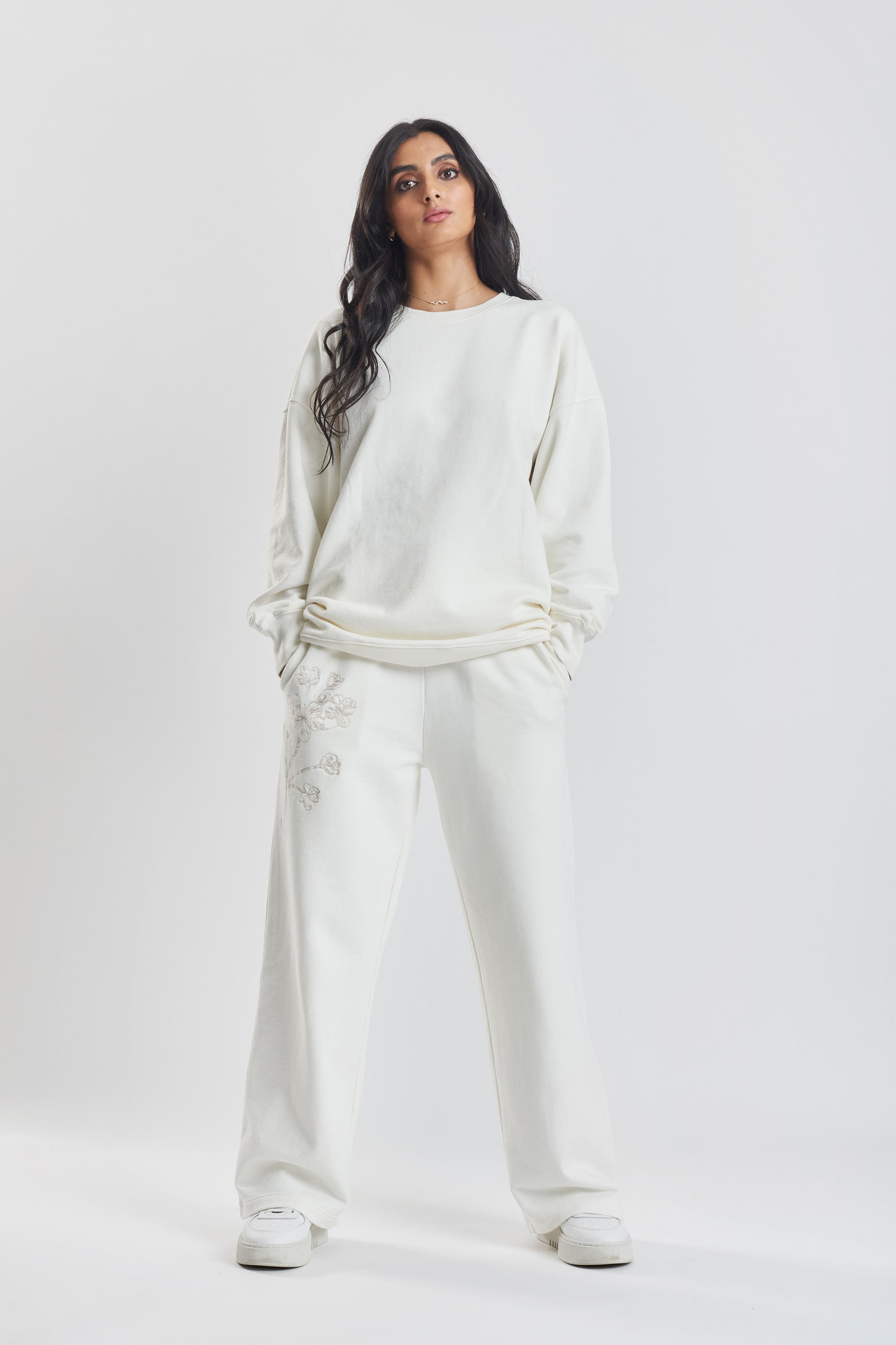 Salix blossom-embroidered ethical-cotton sweatshirt - Moonlight White